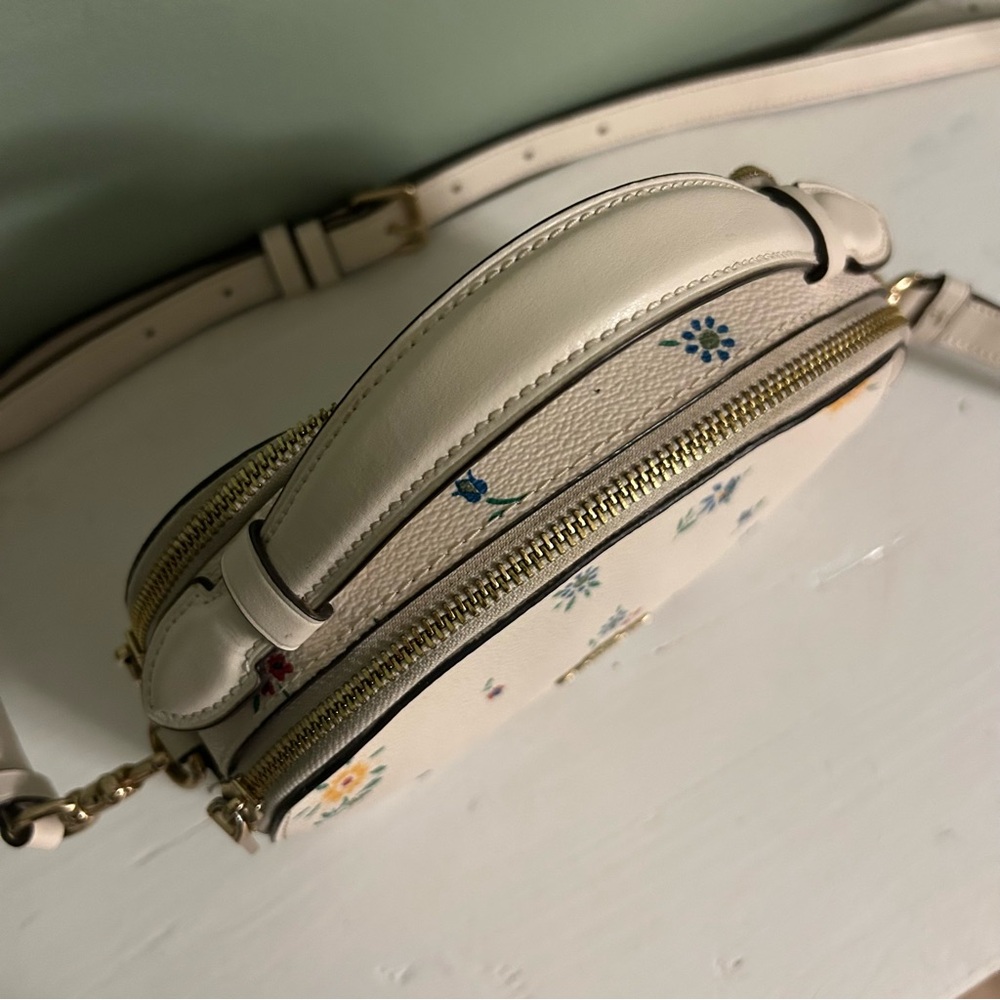 Coach Serena Satchel‎ White Leather with Floral Design Crossbody - Picture 5 of 10